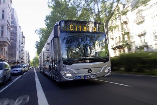 Mercedes-Benz liefert 60 Citaro Busse an die Breslauer Verkehrsbetriebe: Zweiter polnischer Großauftrag in zwei Monaten.
Mercedes-Benz is supplying 60 Citaro buses to Wroclaw Transport Services: Second major Polish tender in two months.