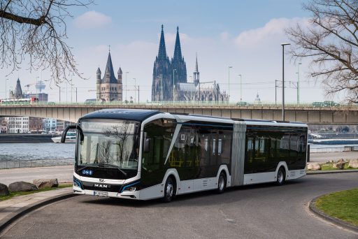 p-bus-eot-lionscity18e-koeln-02