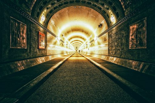 tunnel-4977438